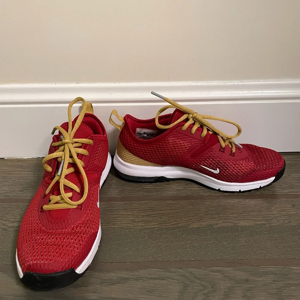 San Francisco 49ers Nike Air Max Typha 2 Shoes. Size 6.5 - Picture 3 of 9